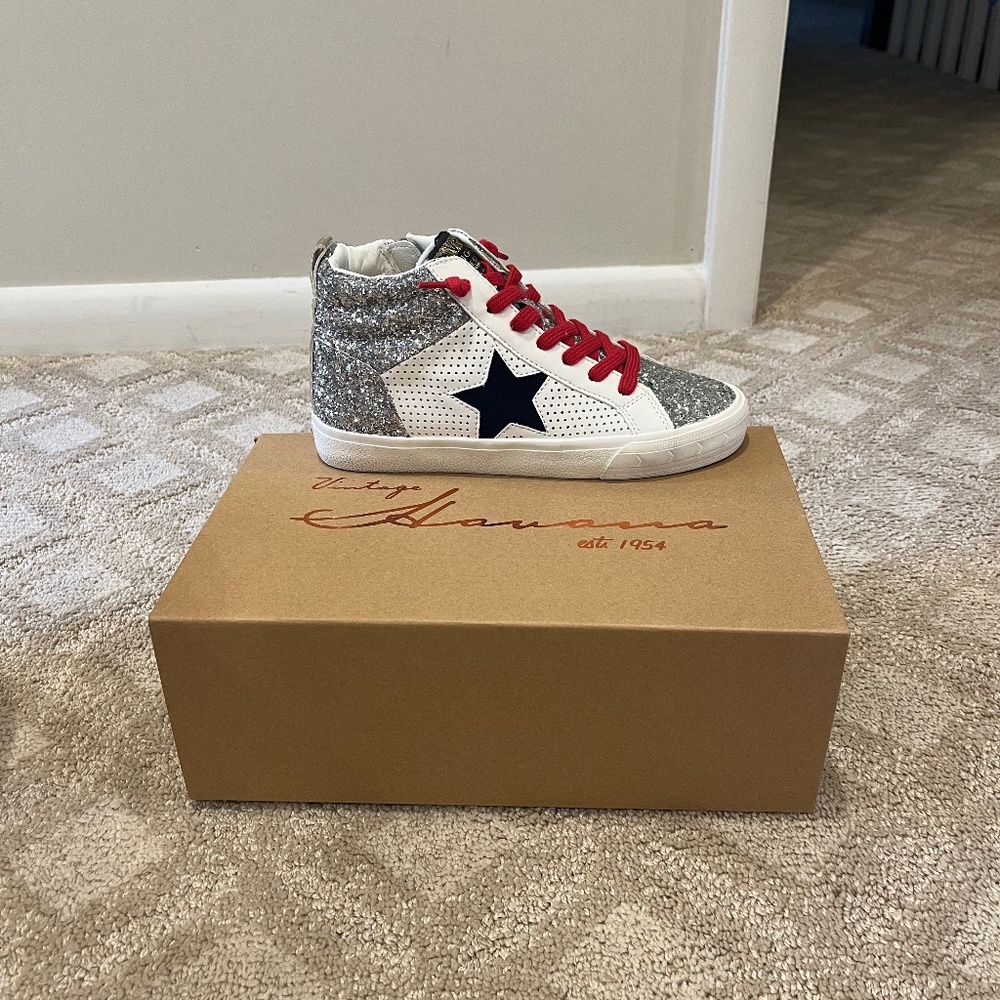 New in the box Vintage Havana Silver Glitter High Top - Size 6 1/2